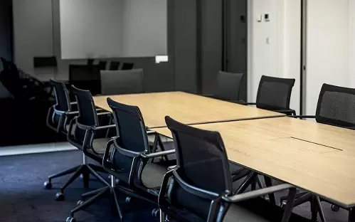 Nobel Tower z letnimi niższymi cenami sal konferencyjnych