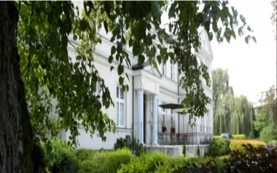 Stylowe konferencje w Białym Pałacu na Mazowszu