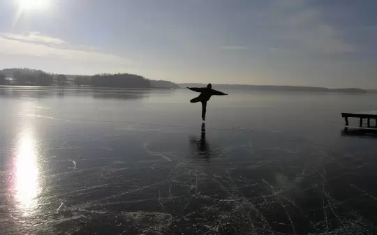 Niezapomniane imprezy integracyjne w Domu nad Jeziorem 