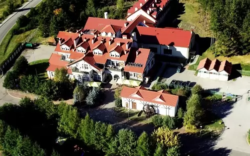 Konferencja na Mazurach w super cenie – Hotel Miłomłyn Zdrój zaprasza 