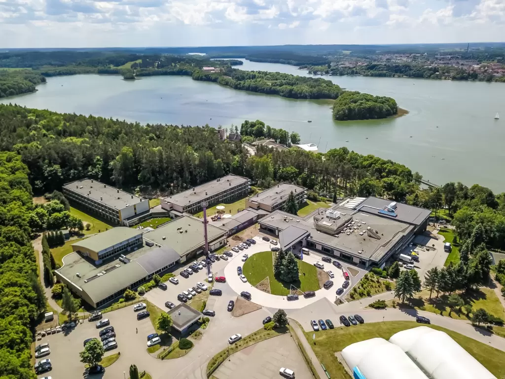 Konferencje w sercu Mazur – Hotel Mercure Mrągowo