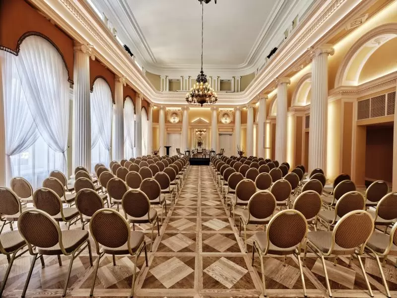 Sale konferencyjne na szkolenia i konferencje na min. 300 osób w centrum Warszawy
