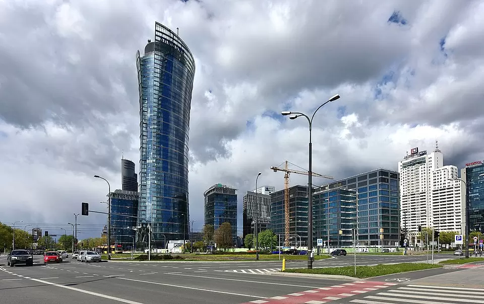 Jakie sale na warsztaty znajdują się w pobliżu Ronda Daszyńskiego? 