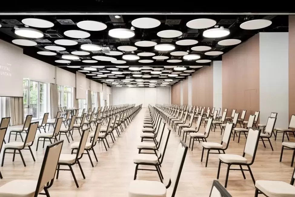 Szkolenia i konferencje od Bieszczad po Karkonosze na ponad 300 osób