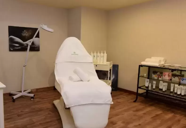 Profesjonalne miejsca spotkań biznesowych oferujące SPA u podnóża Karkonoszy 