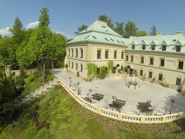  Manor House Spa Pałac Odrowążów 