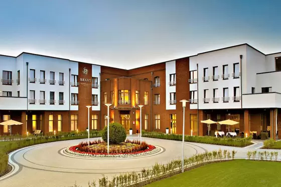1. Mercure Wiązowna Brant****