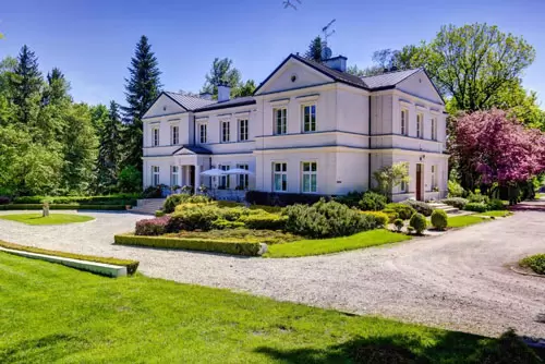 4. Biały Pałac Palczew***