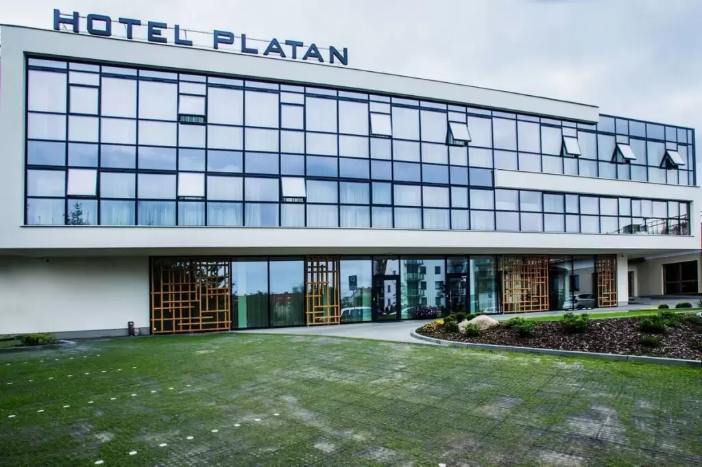 4. Hotel Platan***