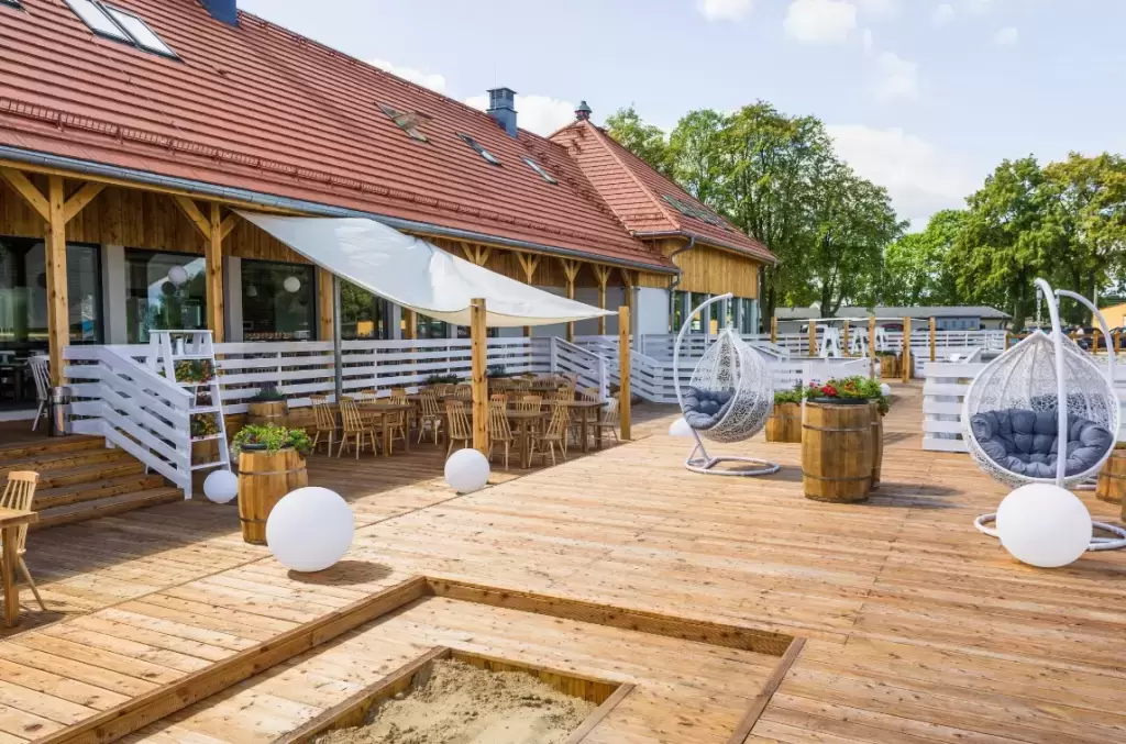 1. Hotel Naturum***
