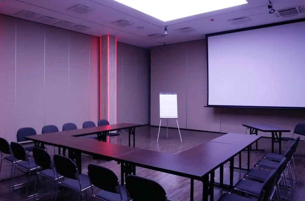 Gdzie zorganizować event firmowy na 100 os&oacute;b w Władysławowie lub w pobliżu?