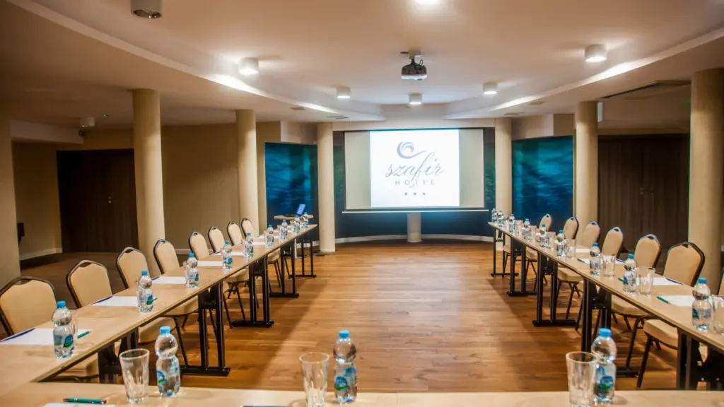 Jakie są atrakcyjne miejscowości na konferencje w okolicy Jastrzębiej G&oacute;ry?