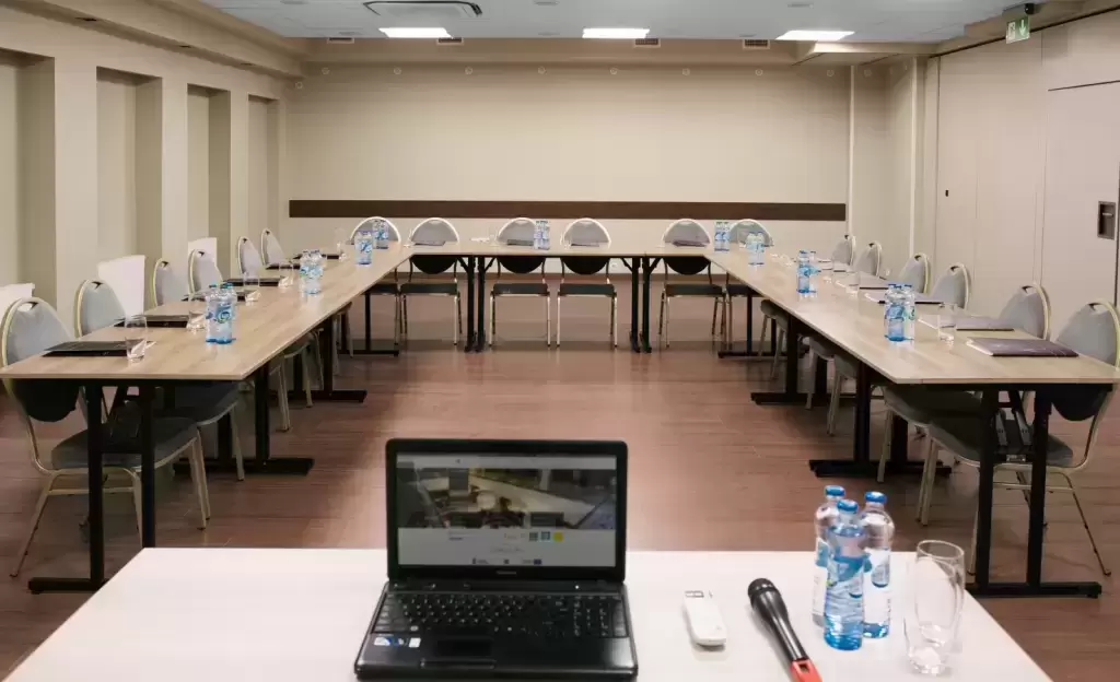 Gdzie zorganizować event firmowy na 200 osób w Elblągu lub w okolicach?