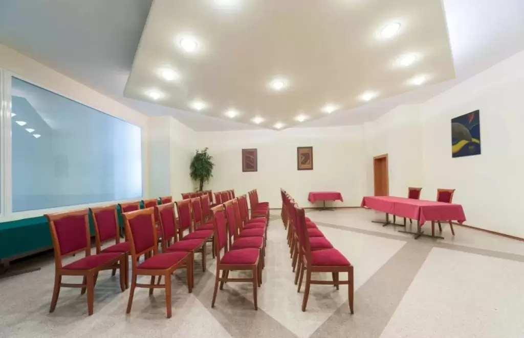 Gdzie zorganizować event firmowy na 100 os&oacute;b w Pile lub w okolicach?