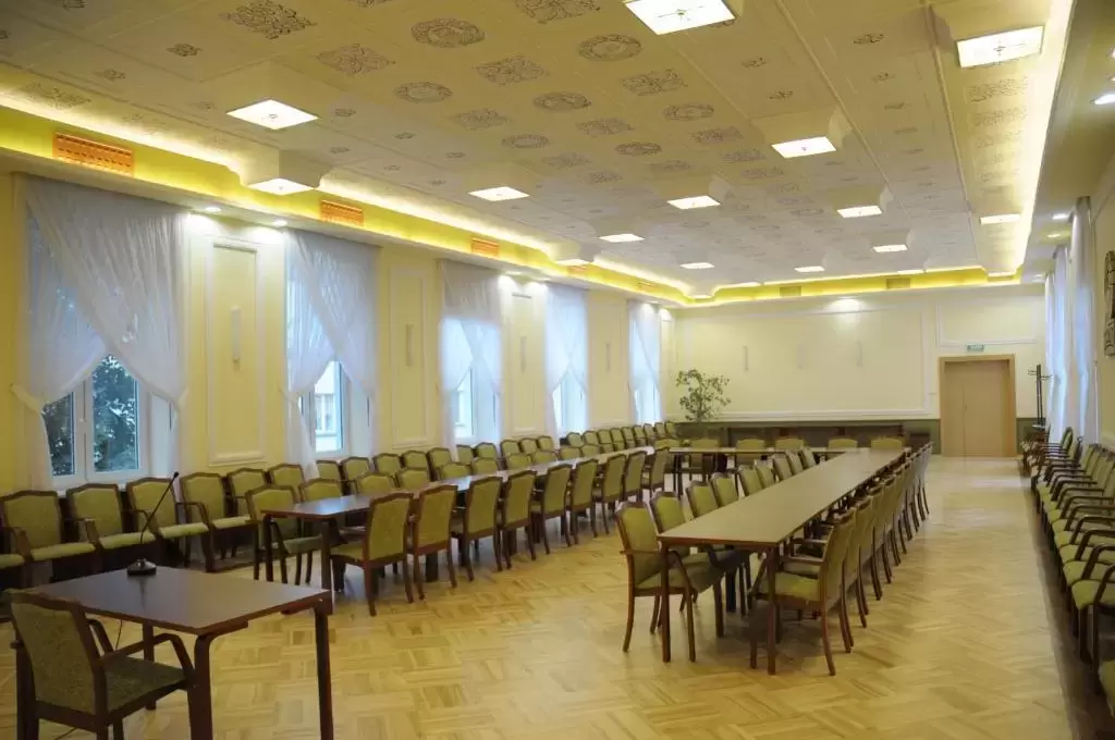 3. Centrum Szkoleniowo Konferencyjne KZRSS Społem***