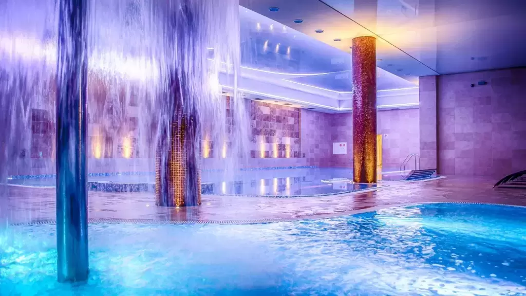 Luksusowy basen w Hotelu Czardasz w Płocku przyciąga wielu organizatorów szkoleń i konferencji    
