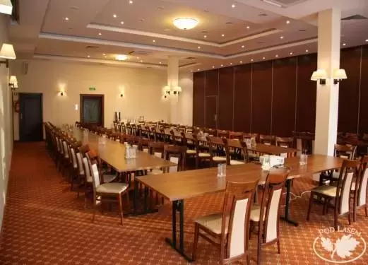 W Hotelu Chynów zorganizujesz udaną konferencję nawet na 250 osób zaledwie 50 km od Warszawy