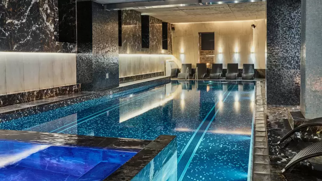 4. Hotel Monopol*****