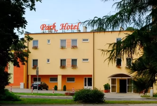 5. Park Hotel***