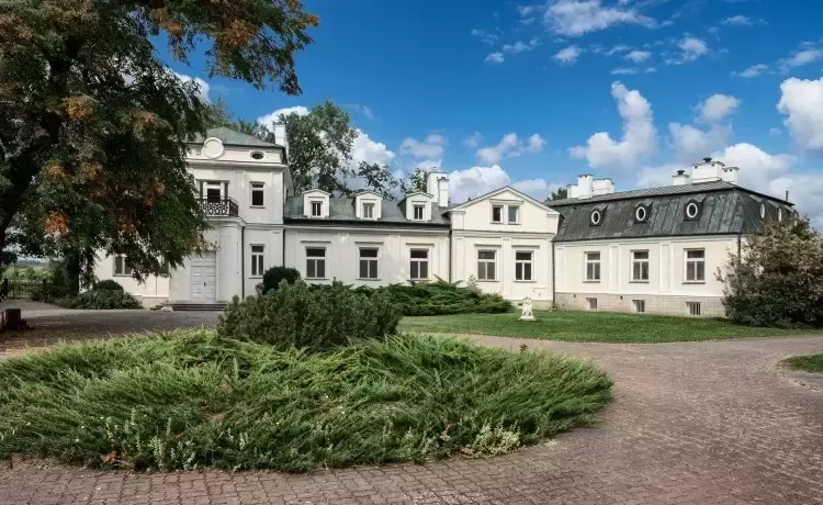 10. Centrum Konferencyjne „Pałac Ślężany”