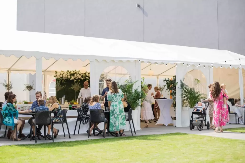 W V Hotel Warsaw urządzisz integracyjny grill firmowy