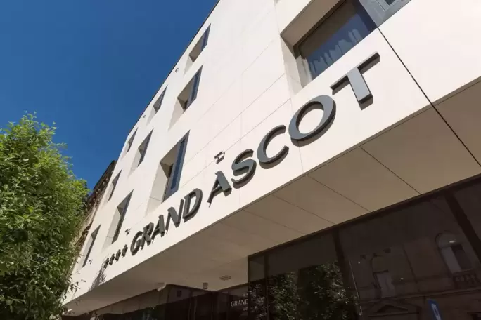 2. Grand Ascot Hotel****