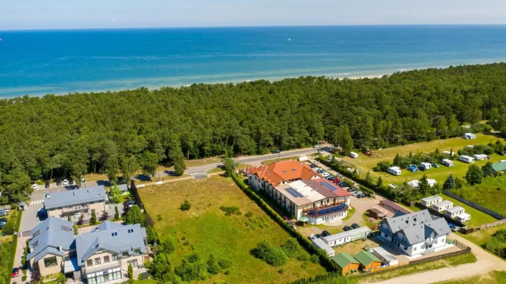 1. Dworek Bursztynowy