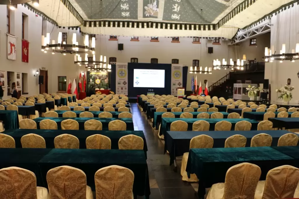 Gdzie zorganizować event firmowy na 200 os&oacute;b w Ruciane-Nida lub w okolicach?