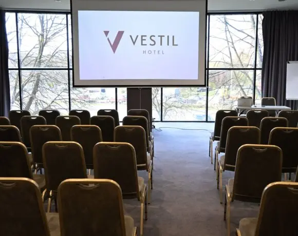 Jakie hotele konferencyjne w Piotrkowie Trybunalskim i okolicach mają najwyższy standard?