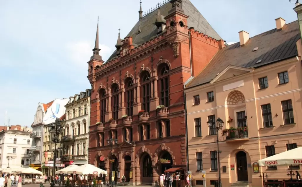 9. &nbsp;Dw&oacute;r Artusa Toruń