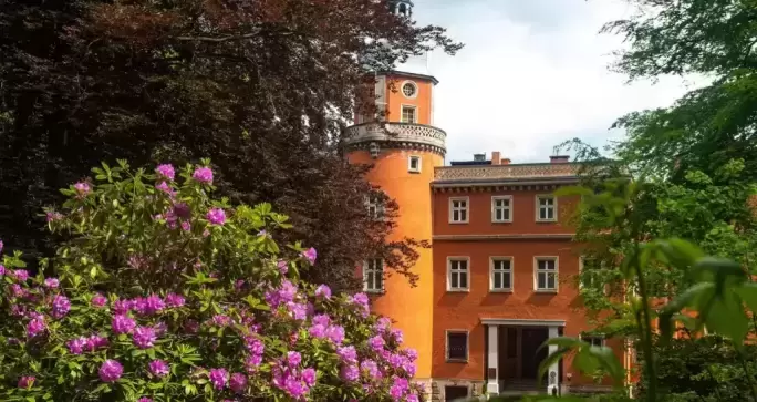 Przestrzenie spotkań biznesowych posiadające zabytkową architekturę 