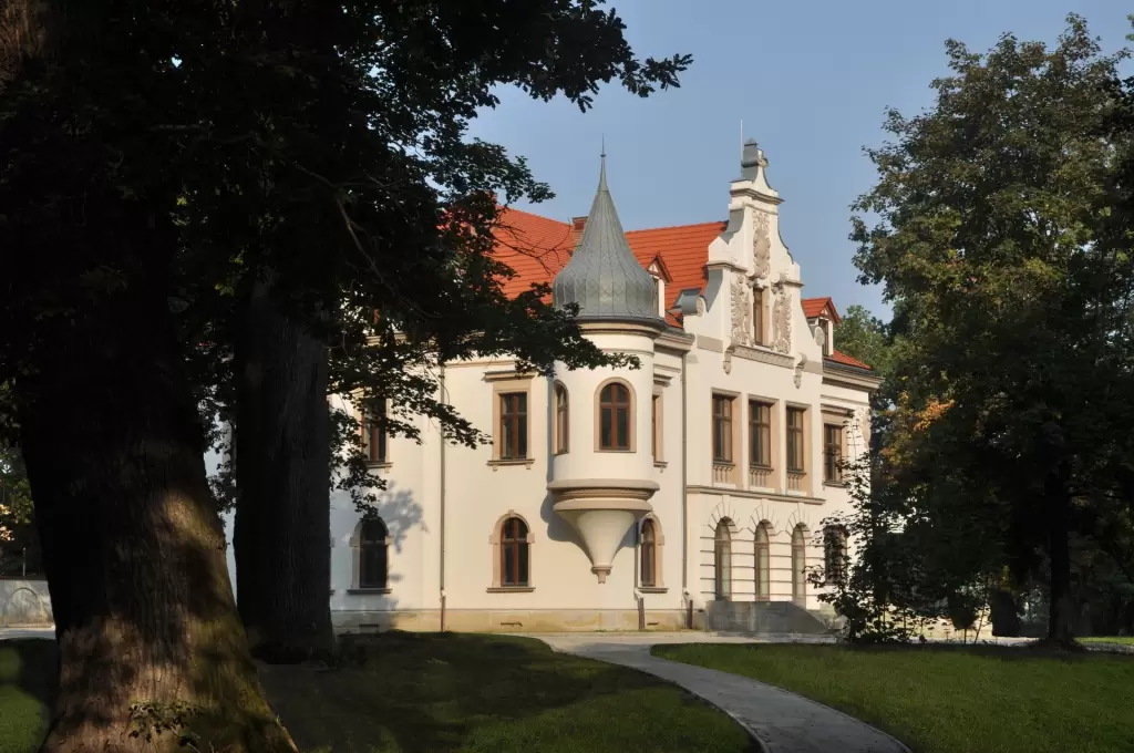 5. Pałac Polanka****