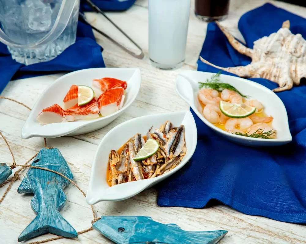 Morskie inspiracje kulinarne na kolacjach świątecznych