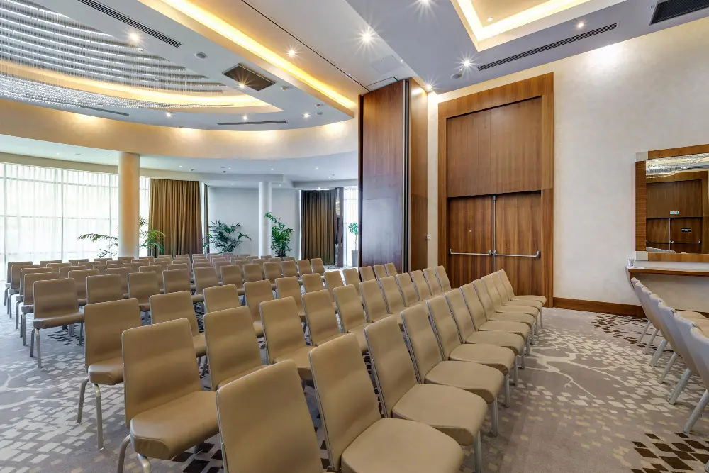 Jak zorganizować szkolenie lub konferencję na Dolnym Śląsku krok po kroku?