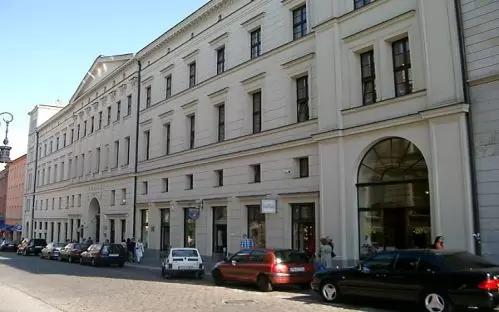 Trwają prace renowacyjne w Hotelu Bazar w Poznaniu