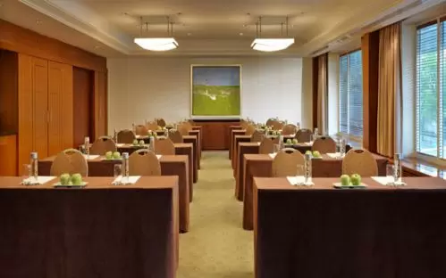 Warszawski Hotel Regent Warsaw najlepszym hotelem luksusowym roku 2014