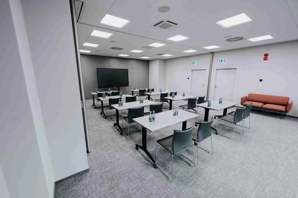 Tania sala w K52 Hotel