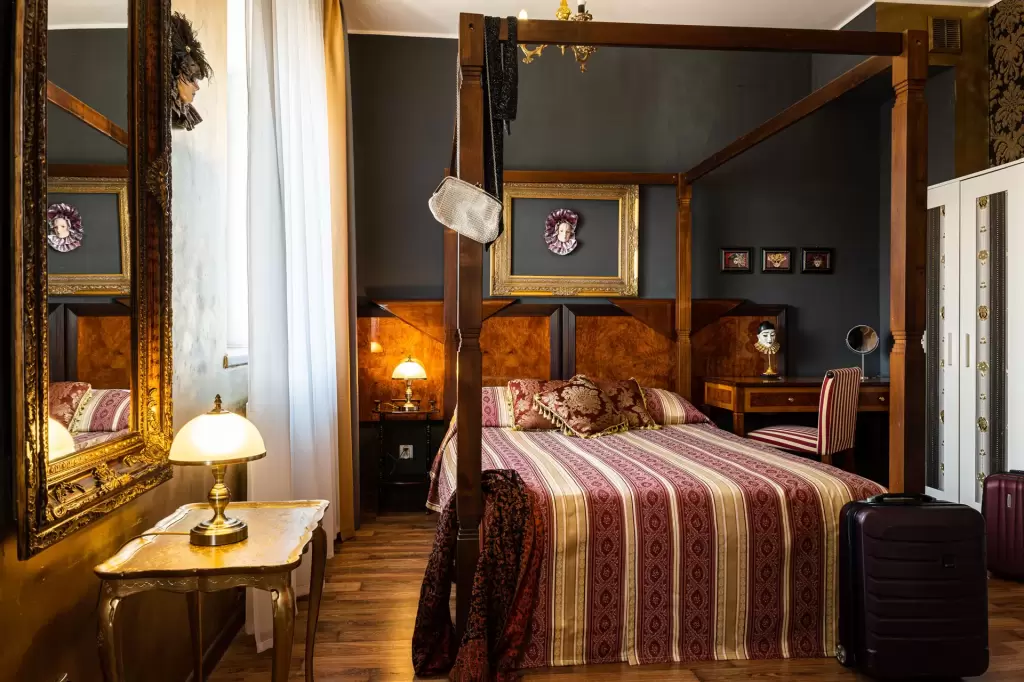 Baza noclegowa / pokoje hotelowe