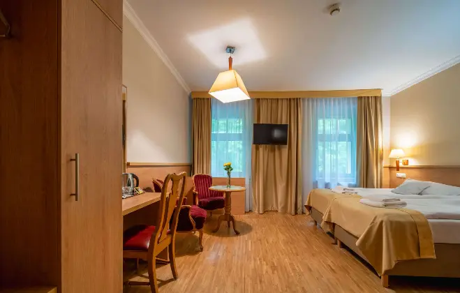 Baza noclegowa / pokoje hotelowe