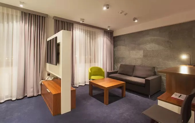 Baza noclegowa / pokoje hotelowe