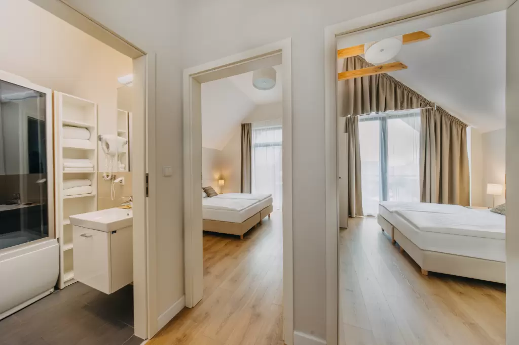 Baza noclegowa / pokoje hotelowe