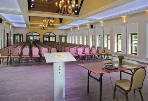 Wnętrze Sala Dębowa – zdjęcie 2