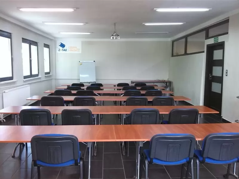 Tania sala w Ośrodek Kształcenia Kursowego 2xTAK
