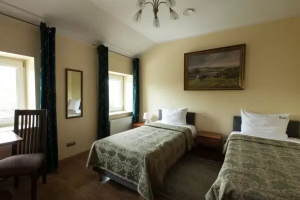 5. Hotel Brochów