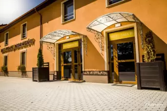 Hotel Brochów