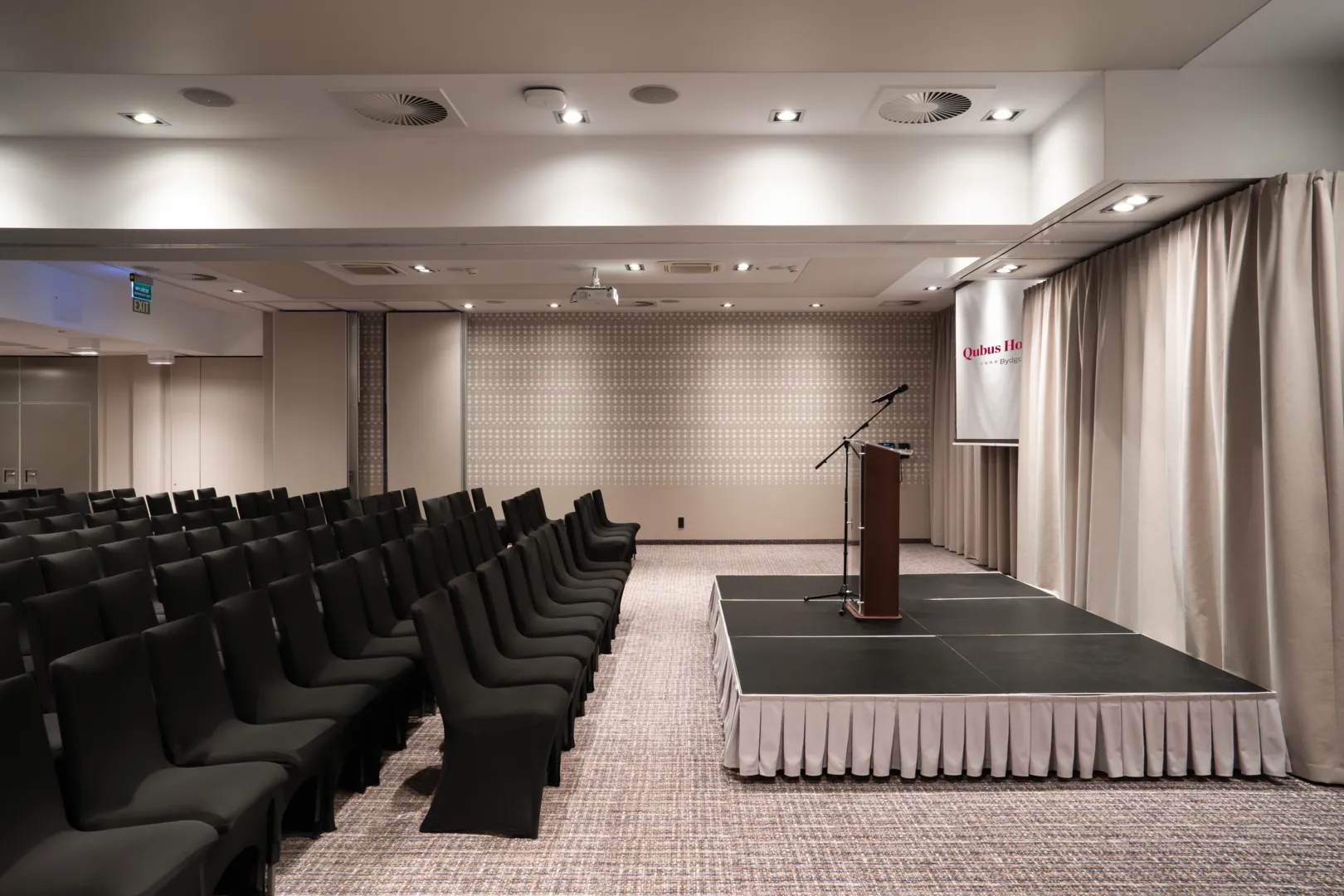 Sala F
