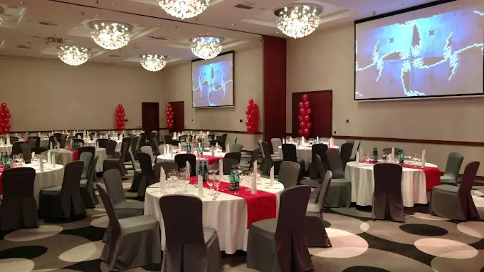 Sale szkoleniowe / zaplecze konferencyjne
