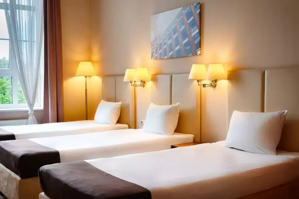 Baza noclegowa / pokoje hotelowe