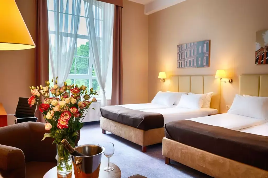 Baza noclegowa / pokoje hotelowe