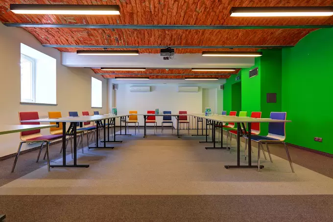 Sale szkoleniowe / zaplecze konferencyjne